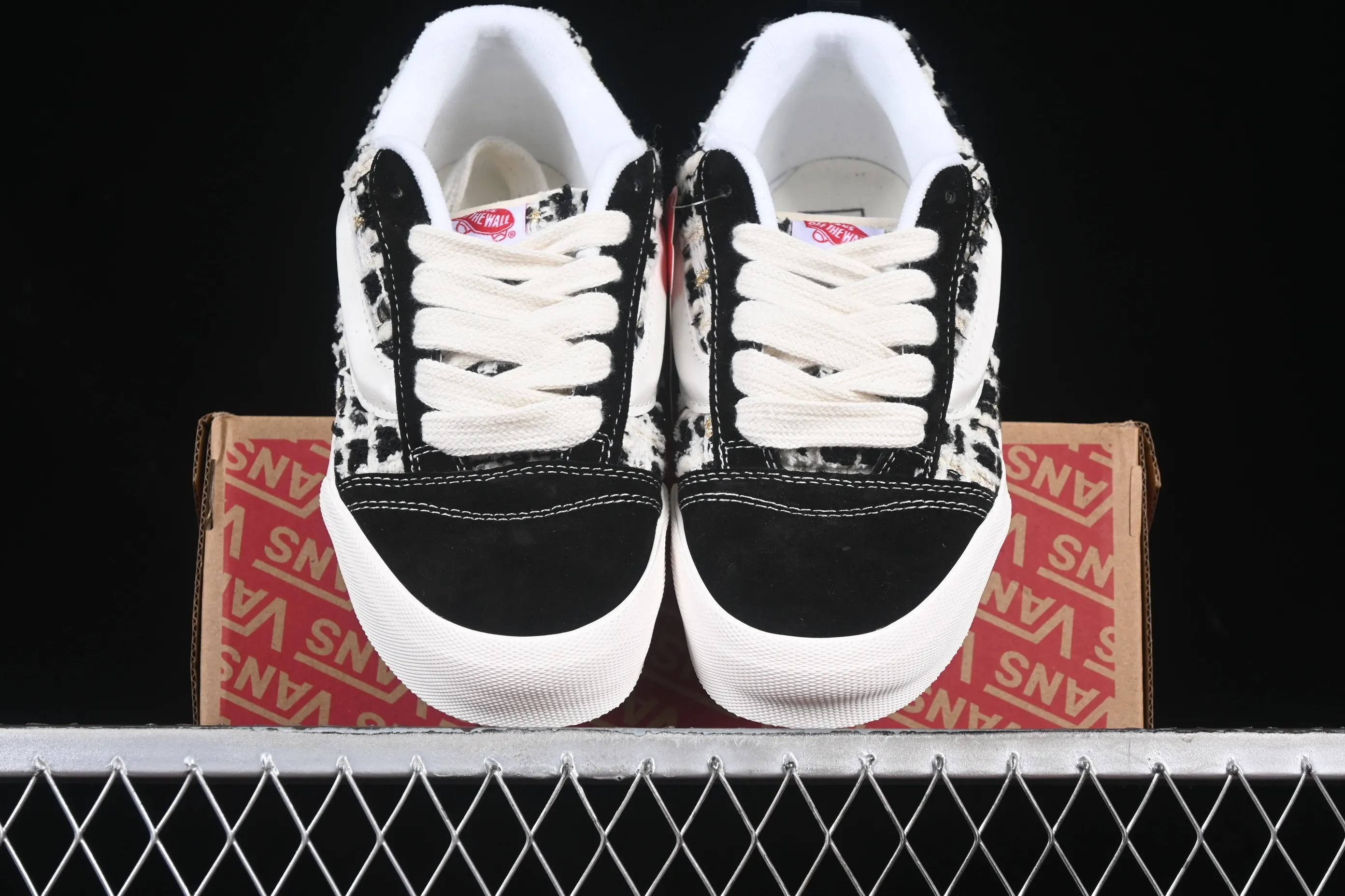 All categories Vans Vans series Vans Low Vans low-top Vans Caldrone Vans official American retro casual skateboard shoes VN0A5JM2BA21